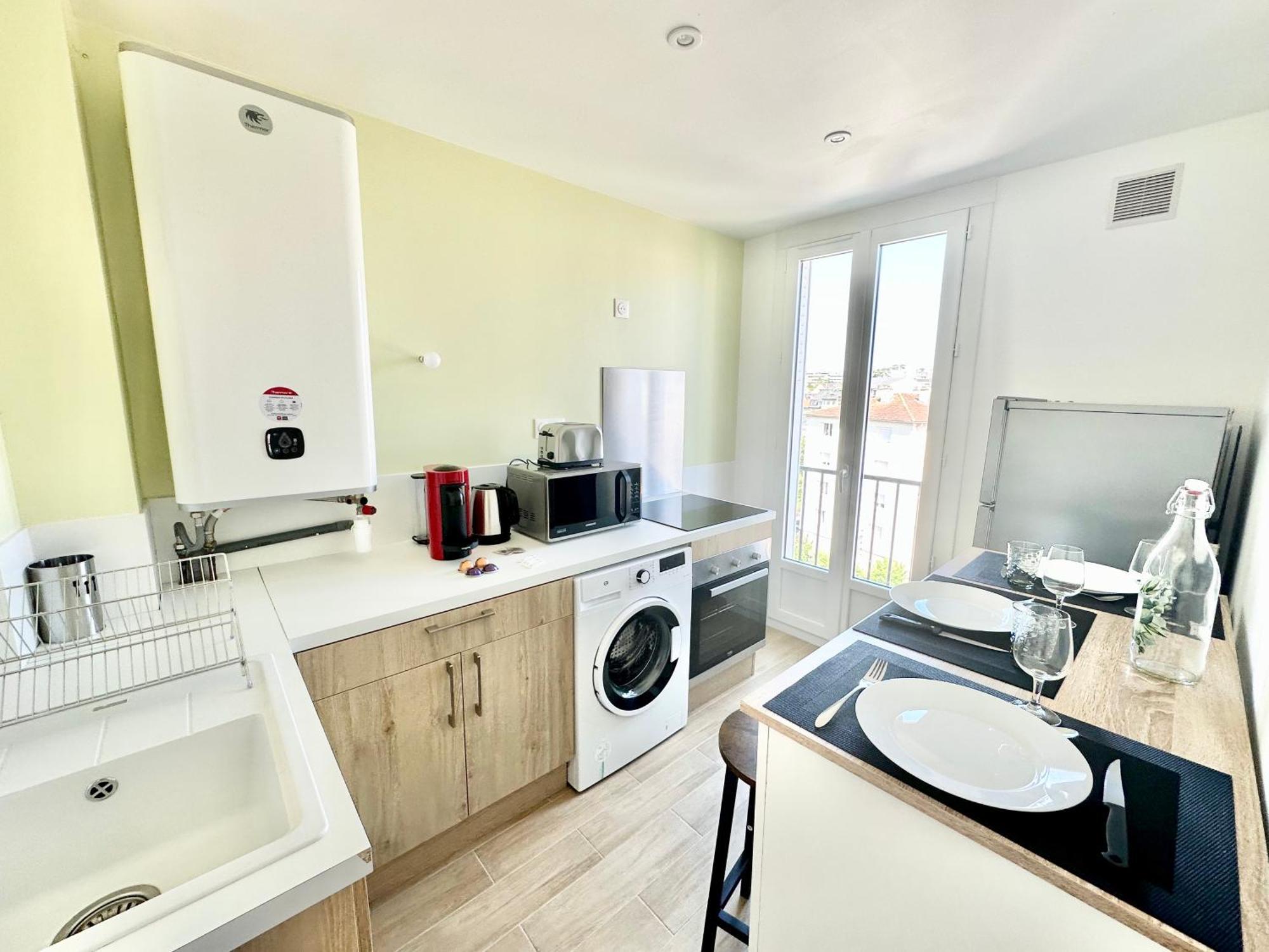Le Mozart Calme Et Fonctionnel Apartment ลิมอจส์ ภายนอก รูปภาพ